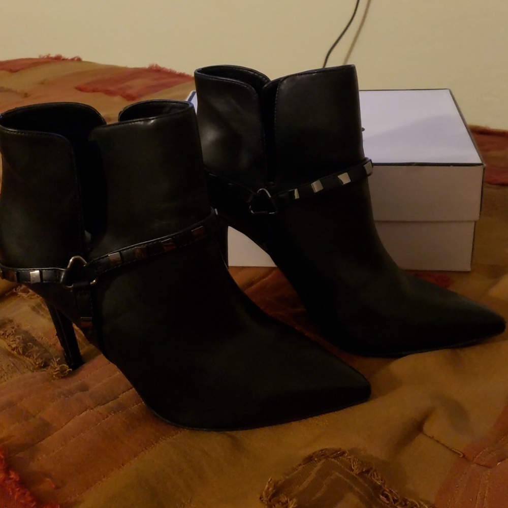BCBG Black leather ankle booties never worn